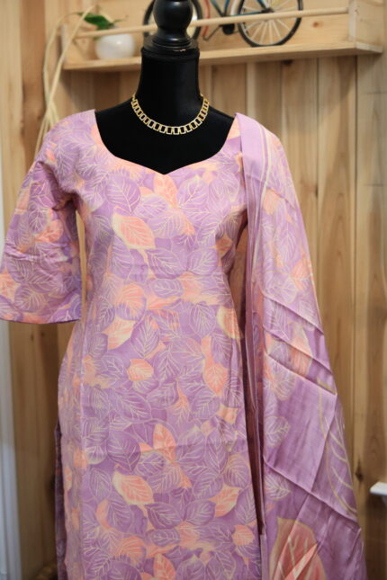 Salwar suit